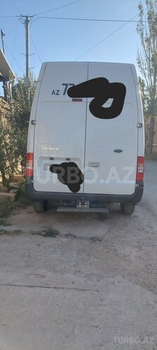 Ford Transit-11