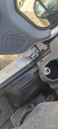 Ford Transit-5