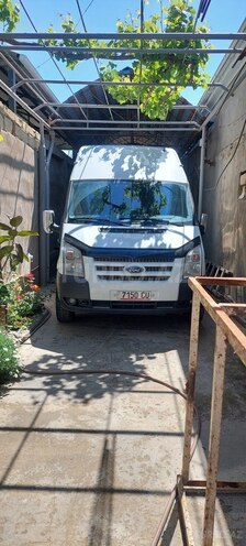 Ford Transit-14
