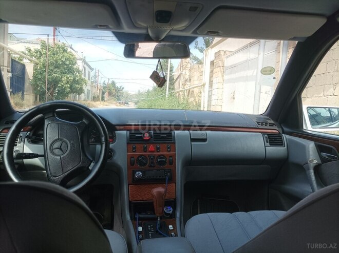 Mercedes E 220 d 1998, 100,000 km - 2.2 л - Bakı