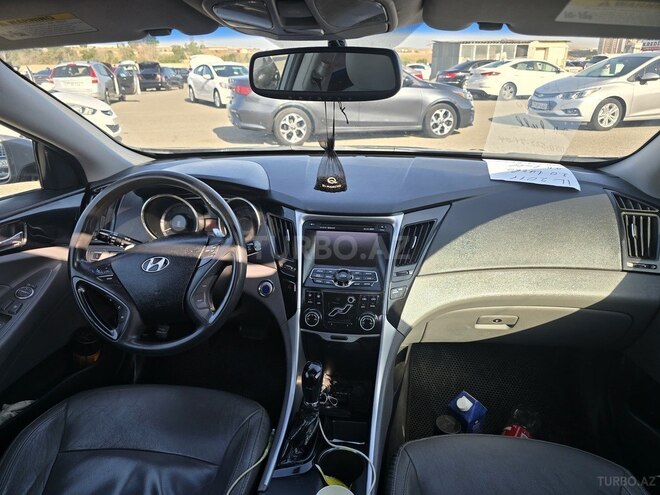 Hyundai Sonata-3