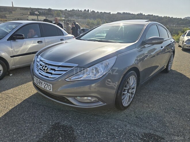 Hyundai Sonata-4