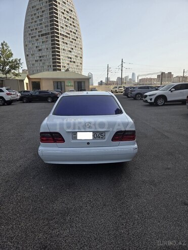 Mercedes E 220 d 1999, 350,000 km - 2.2 l - Bakı