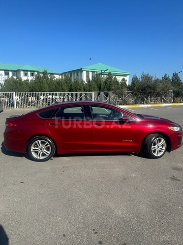 Ford Fusion (North America) 2018, 290,000 km - 2.0 л - Bakı