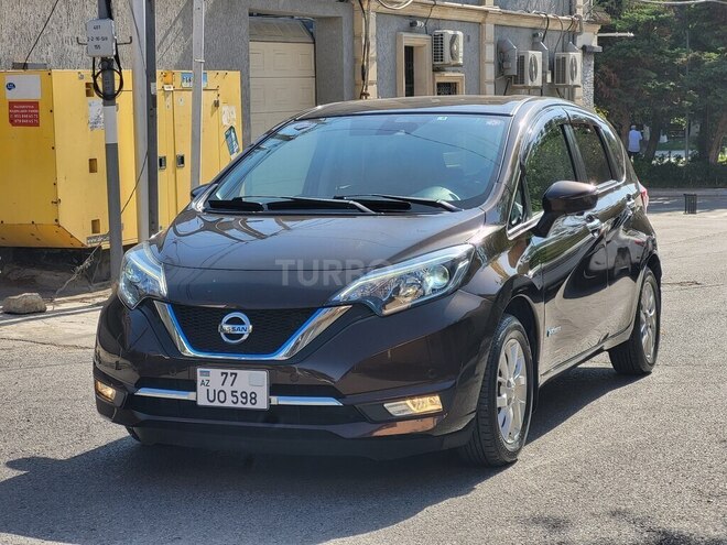 Nissan Note-2
