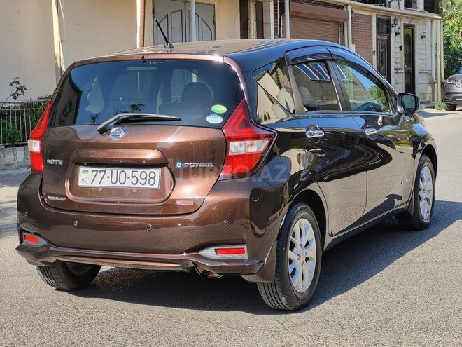 Nissan Note-5