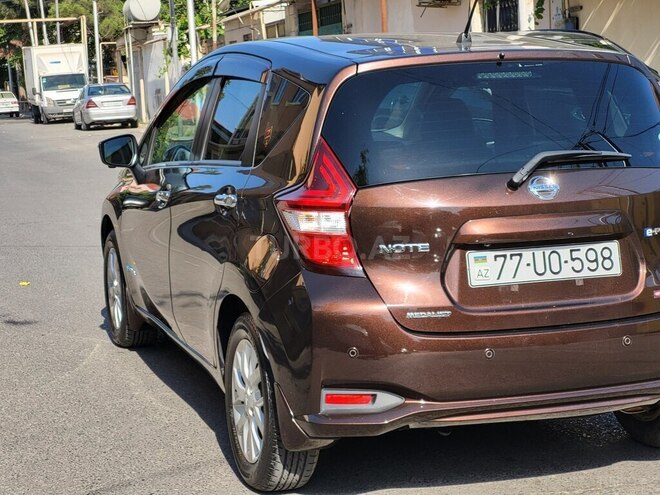 Nissan Note-7