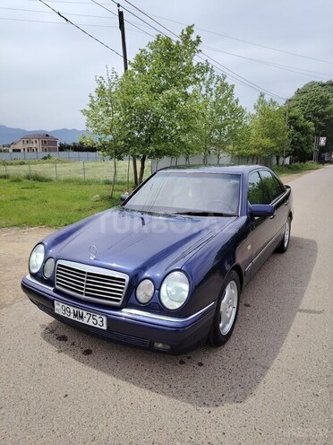 Mercedes E 240 1997, 350,000 km - 2.4 l - Masallı