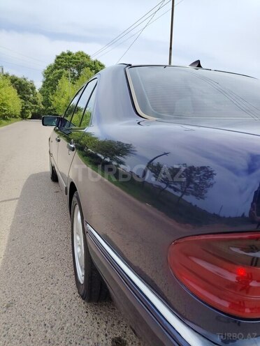 Mercedes E 240 1997, 350,000 km - 2.4 l - Masallı