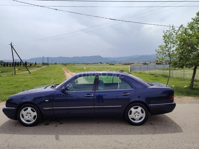 Mercedes E 240 1997, 350,000 km - 2.4 l - Masallı