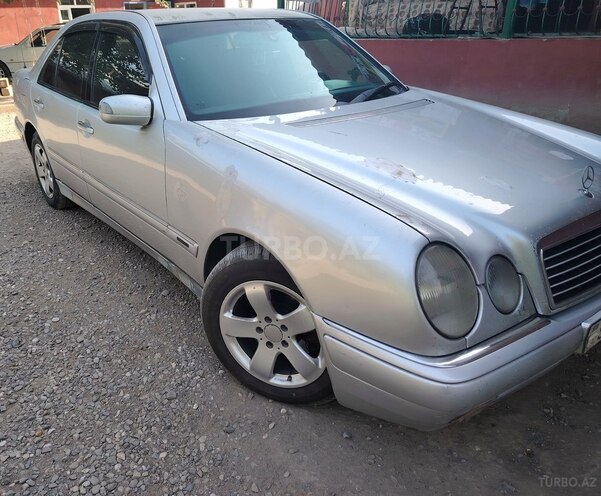 Mercedes E 300 d 1999, 402,000 km - 3.0 l - Bakı