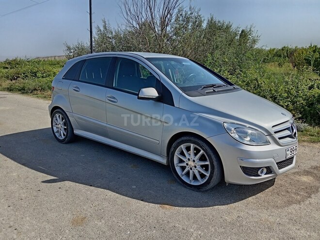 Mercedes B 180 2009, 94,115 km - 1.7 l - Gəncə