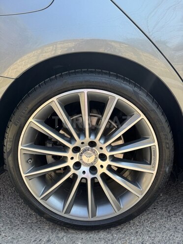 Mercedes C 300 4MATIC 2015, 161,000 km - 3.5 l - Bakı