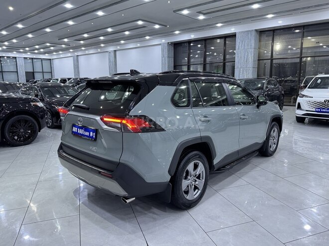 Toyota RAV4-5