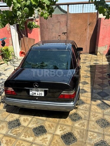 Mercedes E 220 1994, 470,000 km - 2.2 l - Bakı