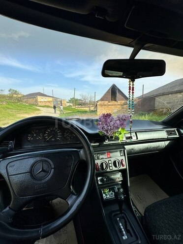 Mercedes E 220 1994, 470,000 km - 2.2 l - Bakı