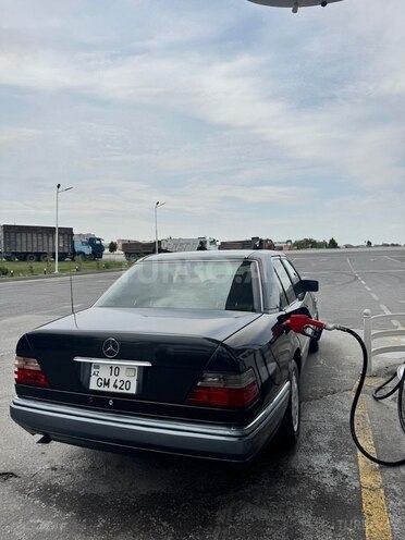 Mercedes E 220 1994, 470,000 km - 2.2 l - Bakı