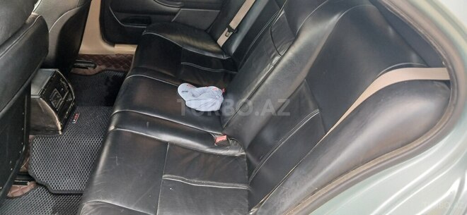 BMW 528-9