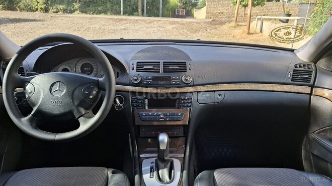 Mercedes E 270 2003, 392,000 km - 2.7 л - Bakı