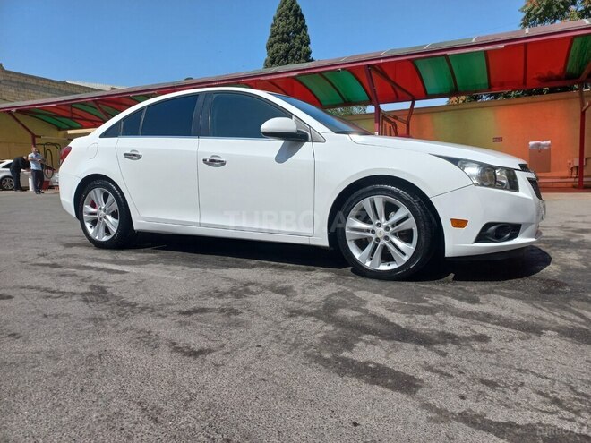 Chevrolet Cruze 2011, 334,700 km - 1.4 l - Gəncə