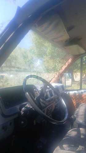 GAZ 2705-757 1998, 350,000 km - 2.5 l - Salyan