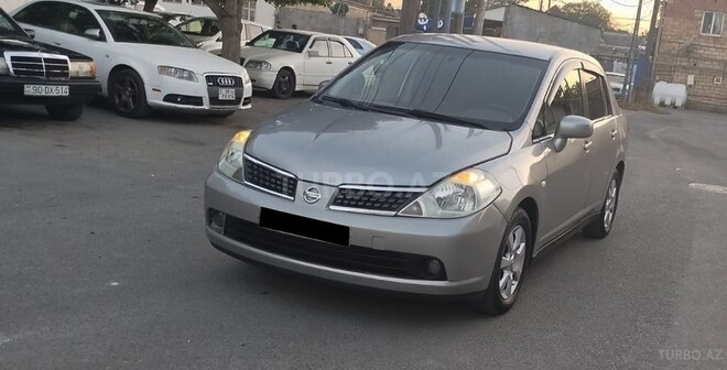 Nissan Tiida 2006, 320,000 km - 1.6 л - Bakı