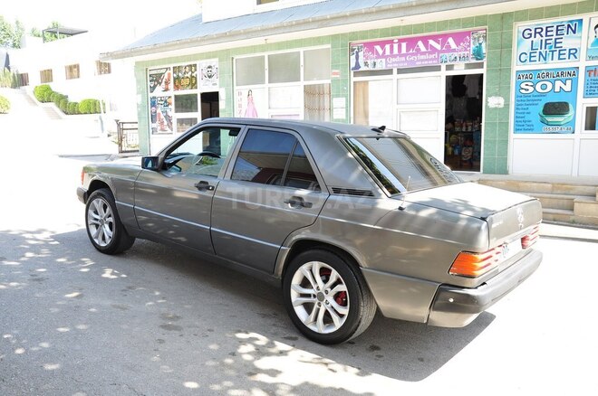 Mercedes 190 1992, 150,000 km - 1.8 l - Şamaxı
