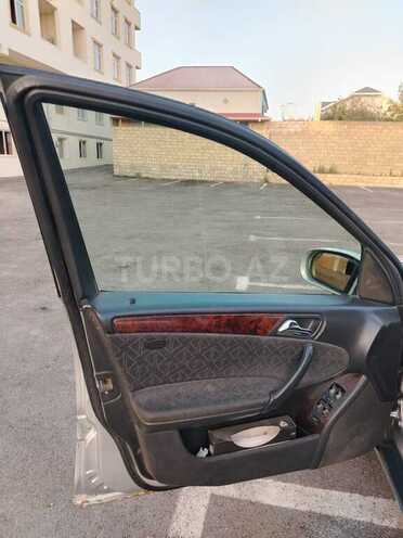 Mercedes C 200 2000, 420,000 km - 2.0 l - Bakı