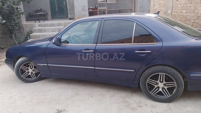 Mercedes E 200 1999, 428,061 km - 2.0 l - Bakı