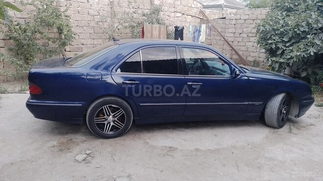 Mercedes E 200 1999, 428,061 km - 2.0 l - Bakı