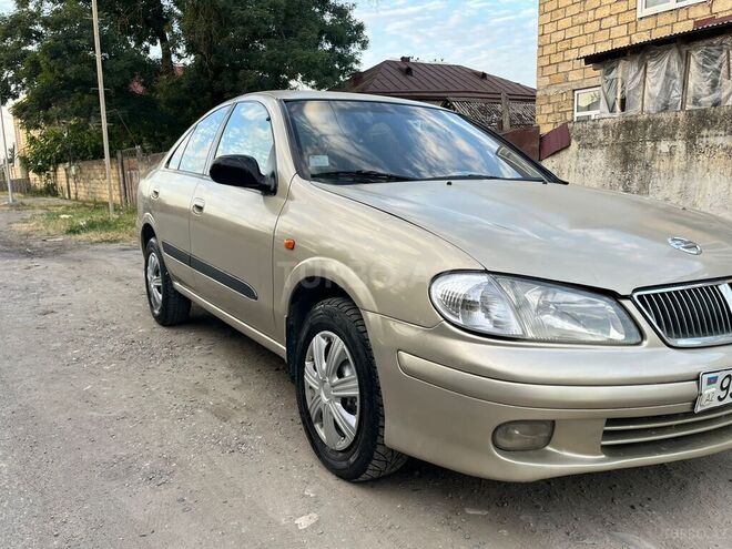 Nissan Sunny 2003, 342,000 km - 1.6 l - Quba