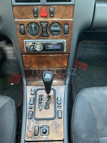 Mercedes E 220 d 1999, 390,000 km - 2.2 l - Bakı
