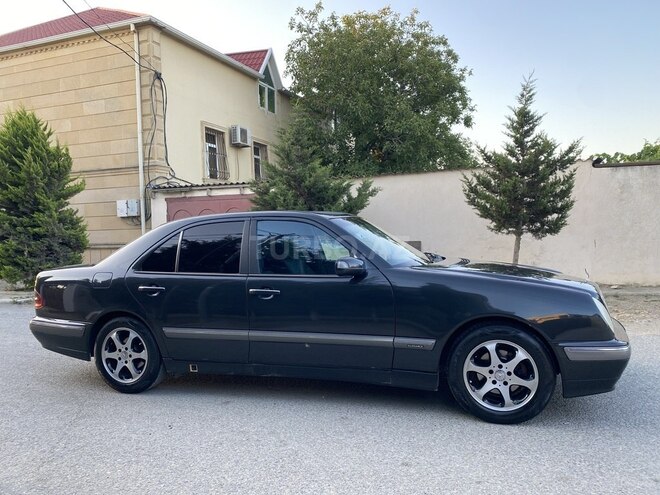 Mercedes E 220 d 1999, 390,000 km - 2.2 l - Bakı