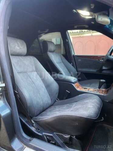 Mercedes E 220 d 1999, 390,000 km - 2.2 l - Bakı