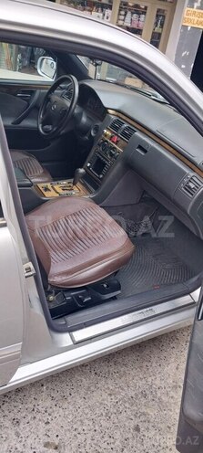 Mercedes E 220 d 1999, 511,200 km - 2.2 l - Bakı