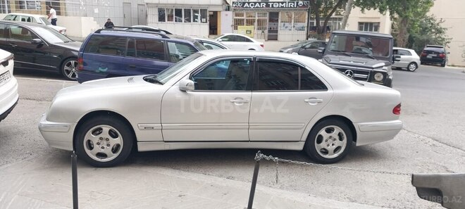 Mercedes E 220 d 1999, 511,200 km - 2.2 l - Bakı