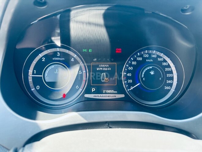 Hyundai Grandeur-10
