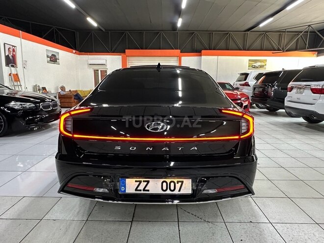 Hyundai Sonata-6