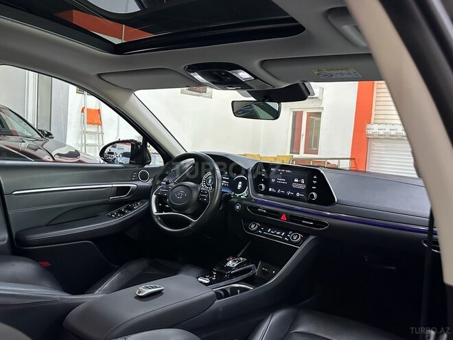 Hyundai Sonata-21