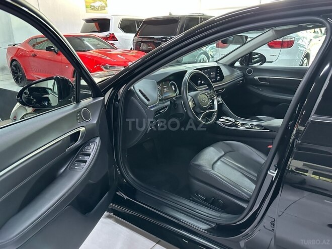 Hyundai Sonata-13