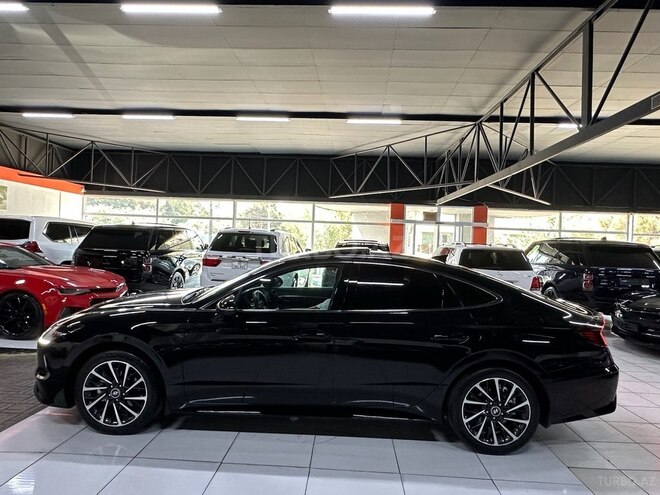 Hyundai Sonata-9