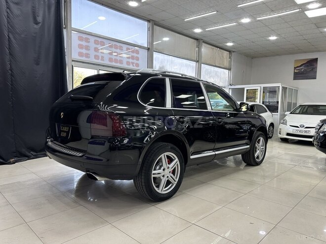 Porsche Cayenne-16