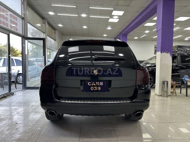 Porsche Cayenne-6