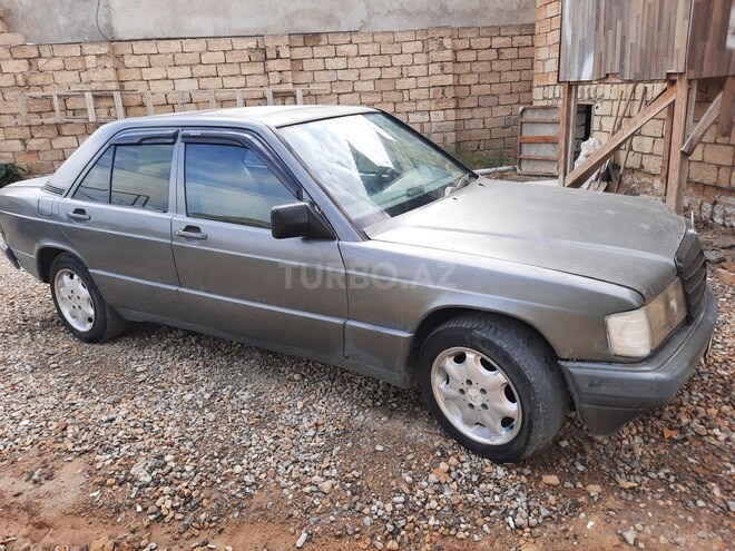 Mercedes 190 1988, 32,000 km - 2.0 l - Sumqayıt