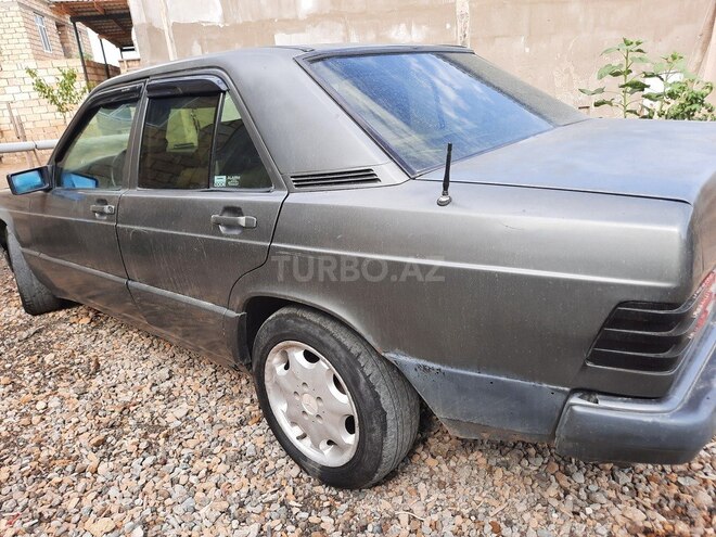 Mercedes 190 1988, 32,000 km - 2.0 l - Sumqayıt