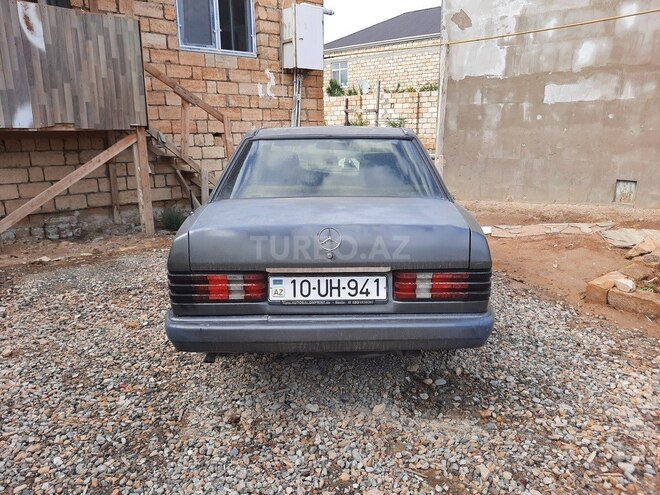 Mercedes 190 1988, 32,000 km - 2.0 l - Sumqayıt