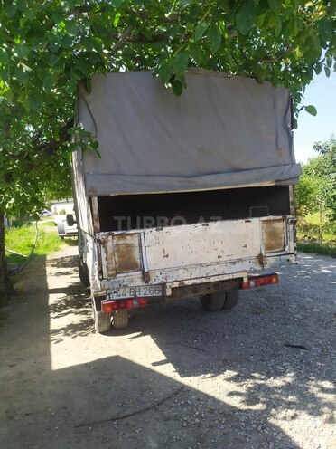 GAZ 2705-757 1996, 527,170 km - 2.4 l - Quba