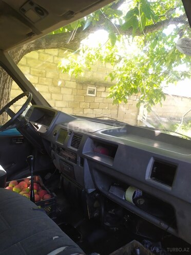 GAZ 2705-757 1996, 527,170 km - 2.4 l - Quba