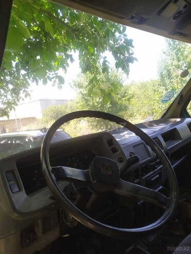 GAZ 2705-757 1996, 527,170 km - 2.4 l - Quba