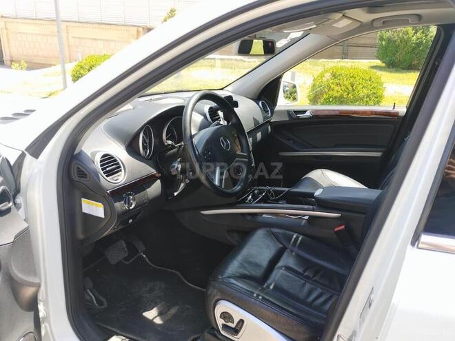Mercedes GL 550-16